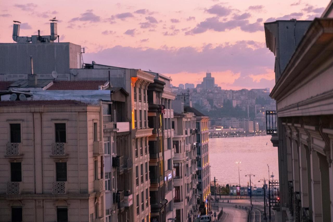 Tarihi Isparta Palas Istanbul Bagian luar foto