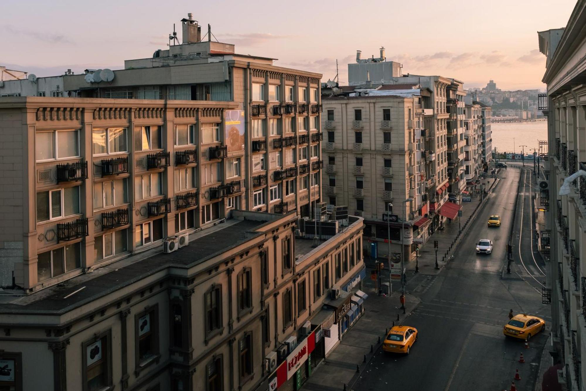 Tarihi Isparta Palas Istanbul Bagian luar foto