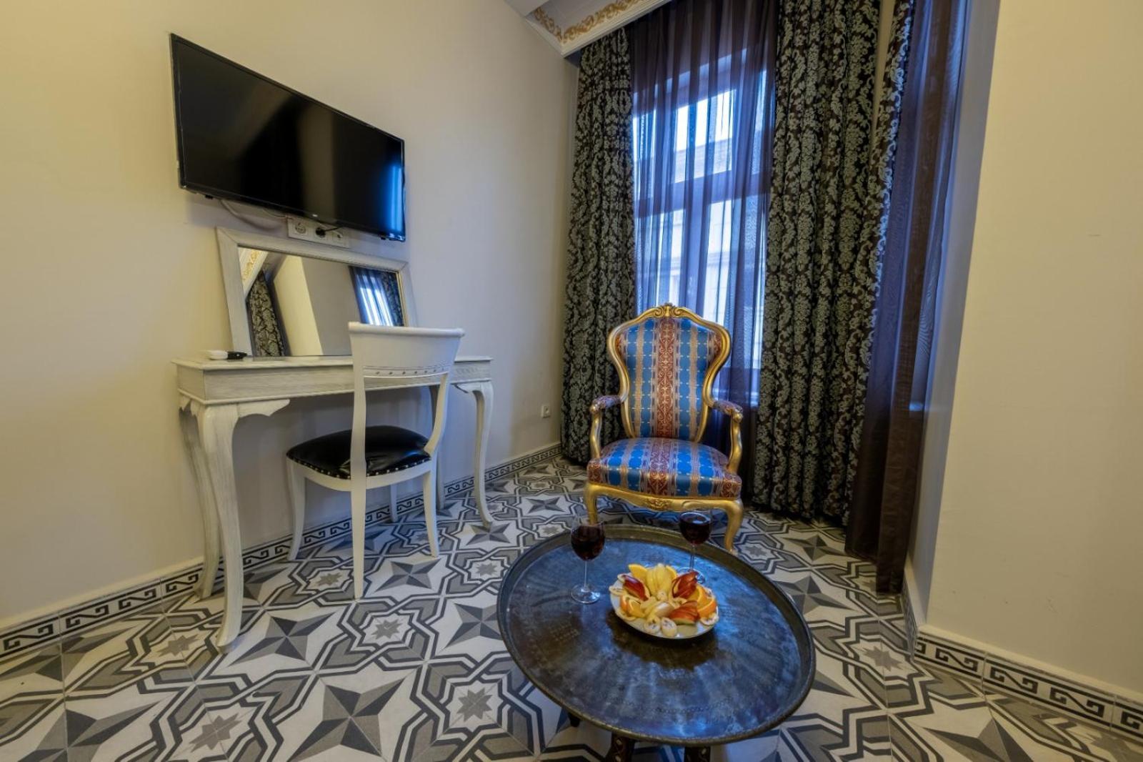 Tarihi Isparta Palas Istanbul Bagian luar foto